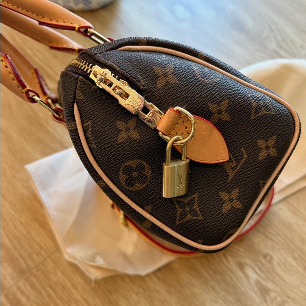 L V MONOGRAM SPEEDY - Picture 7 of 8